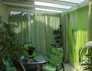 T8, Alumínium szerkezetű télikert tolóajtóval, üvegtetővel, függönnyel