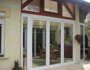 T20, Fehér műanyag harmonika ajtó